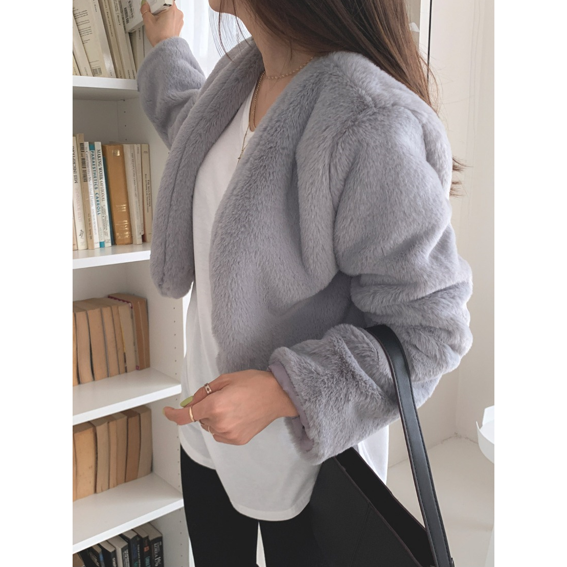 Short Buttonless Fur Jacket